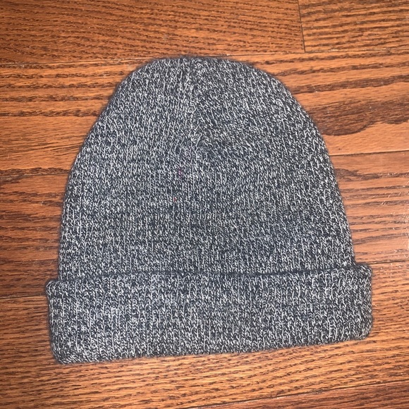 Winter hats - Picture 3 of 3